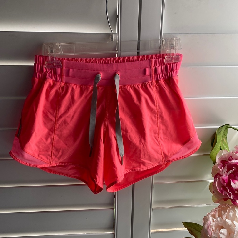 🩷EUC Lululemon womens athletic shorts.